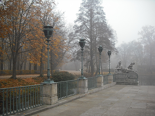 Warszawa. Jesie w azienkach.