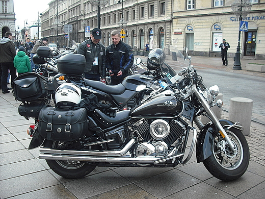 Warszawa. 20. Fina WOP. Zjazd motocykli.