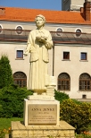 Klasztor ss. benedyktynek w Jarosawiu. Figura Sugi Boej Anny Jenke